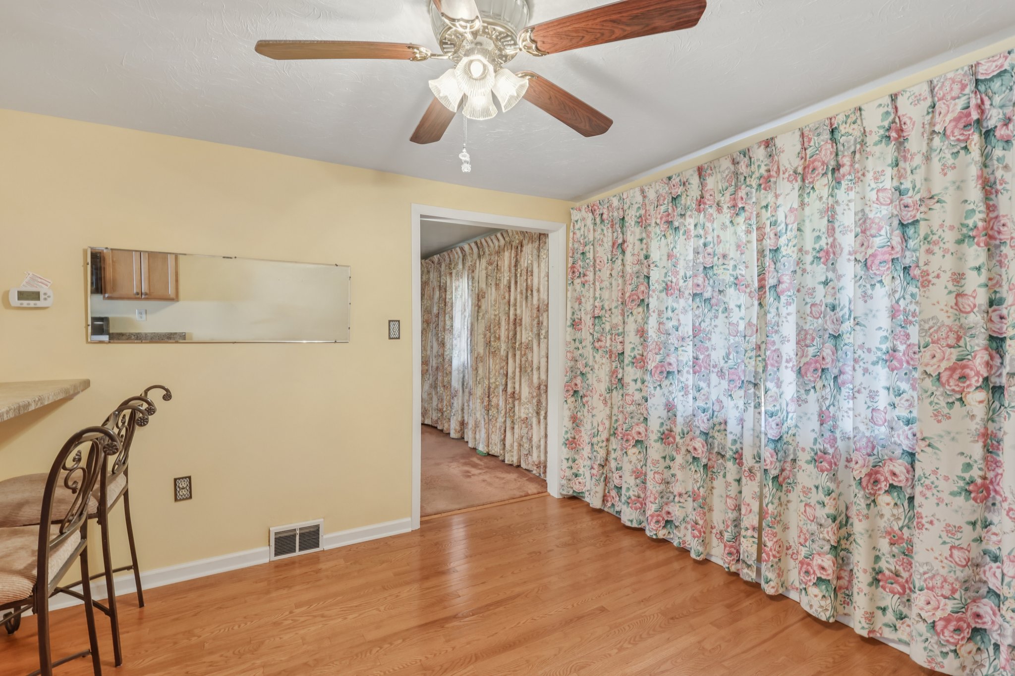 Meadow Ln-S2207-013.jpg