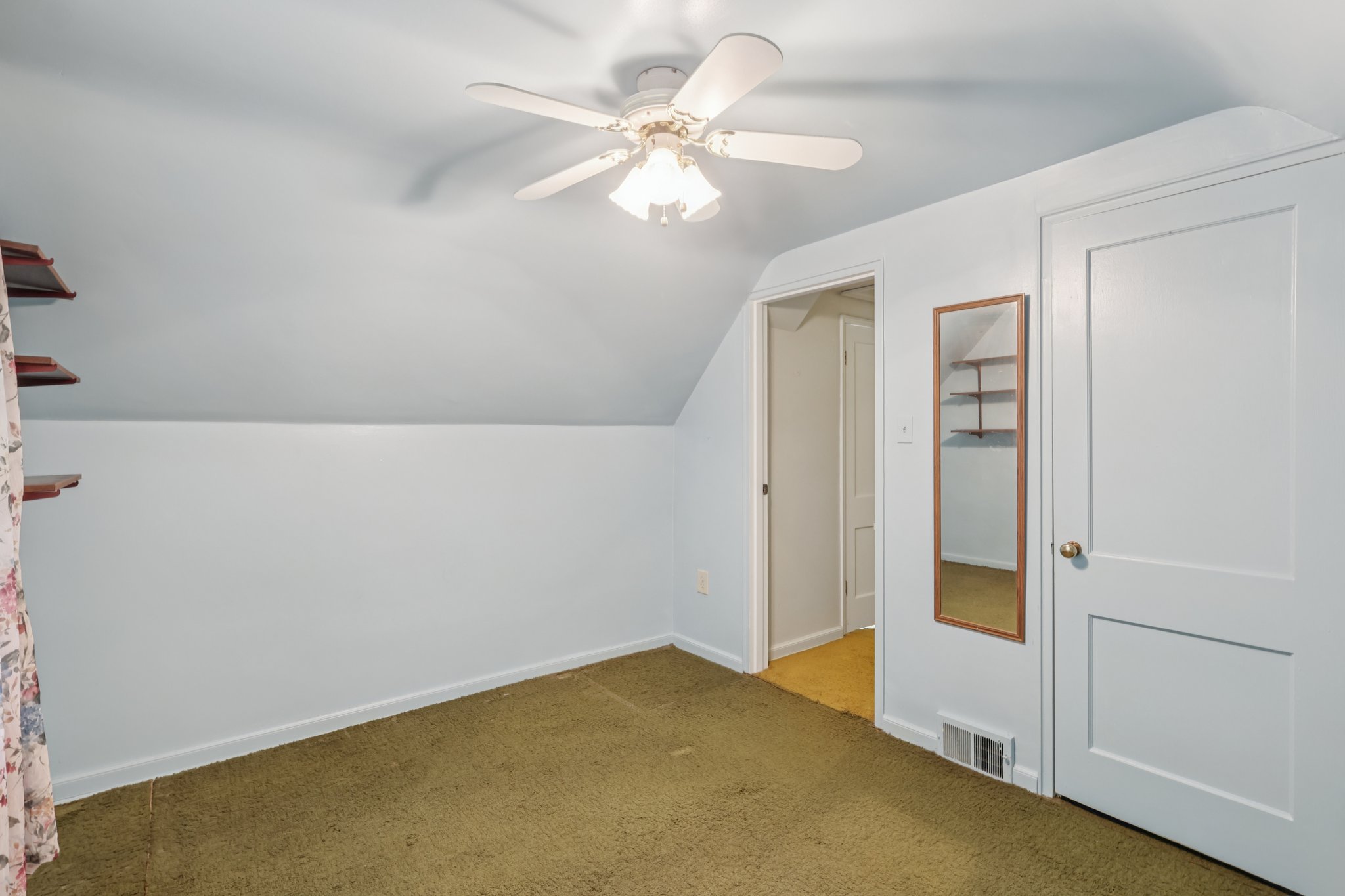 Meadow Ln-S2207-022.jpg