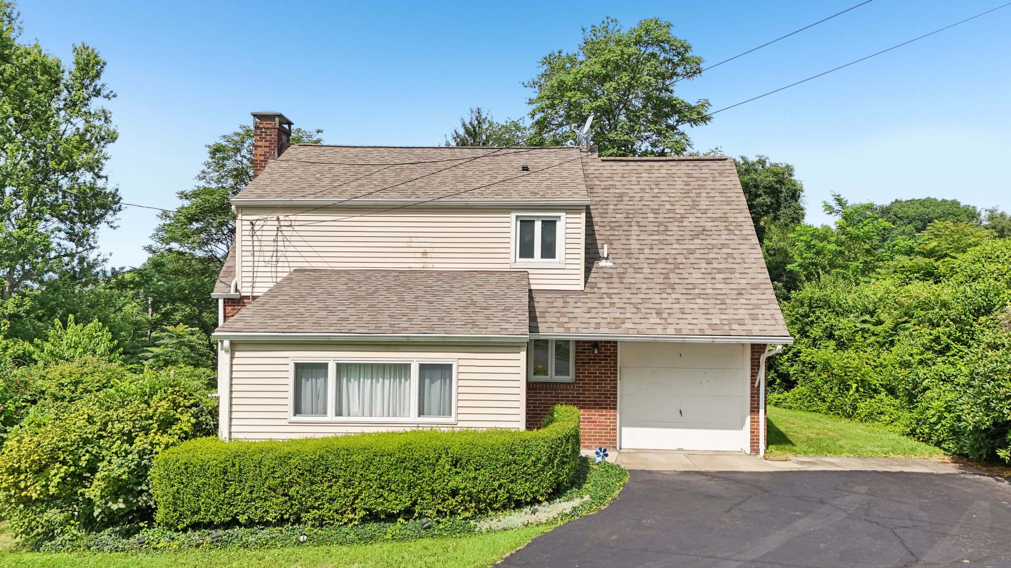 Meadow Ln-S2207-039.jpg