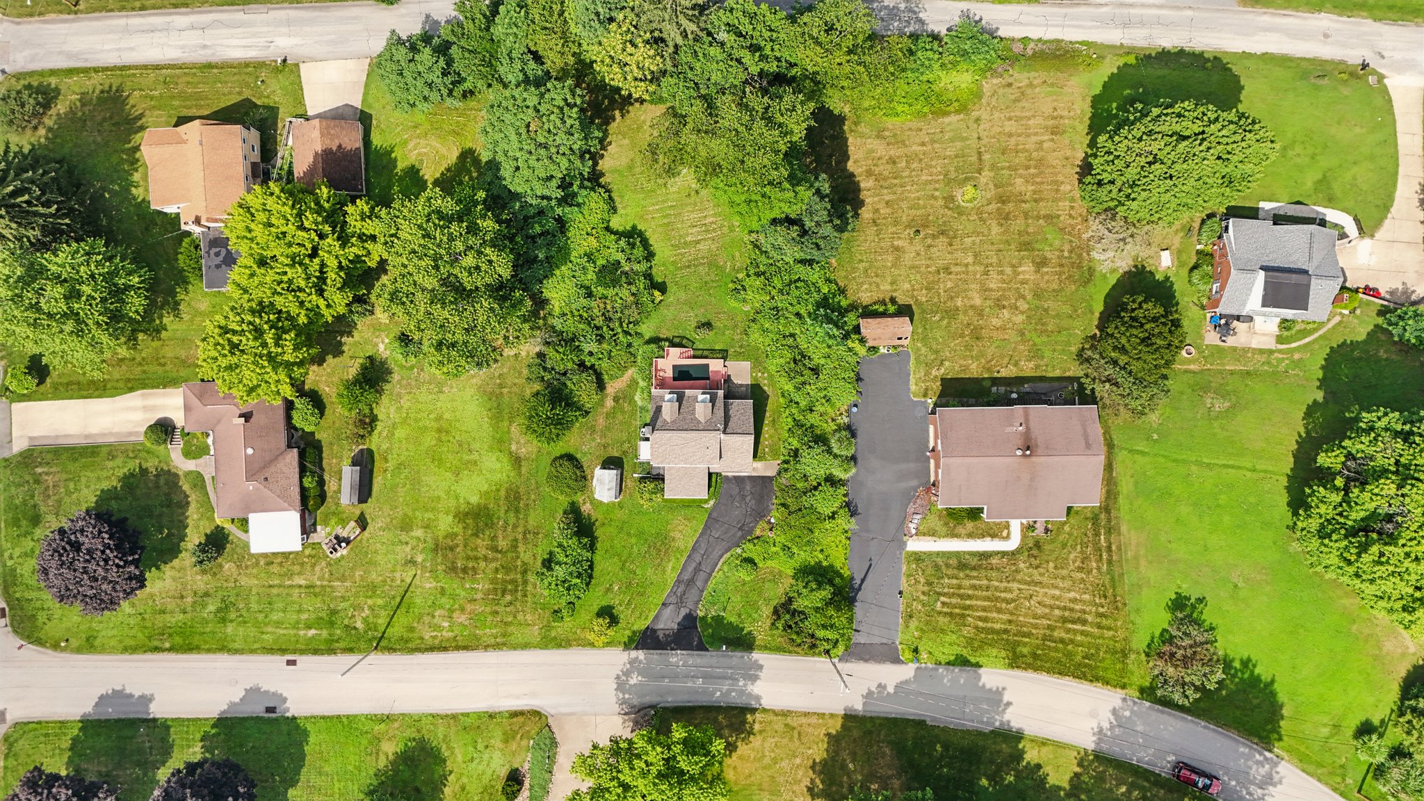 Meadow Ln-S2207-054.jpg
