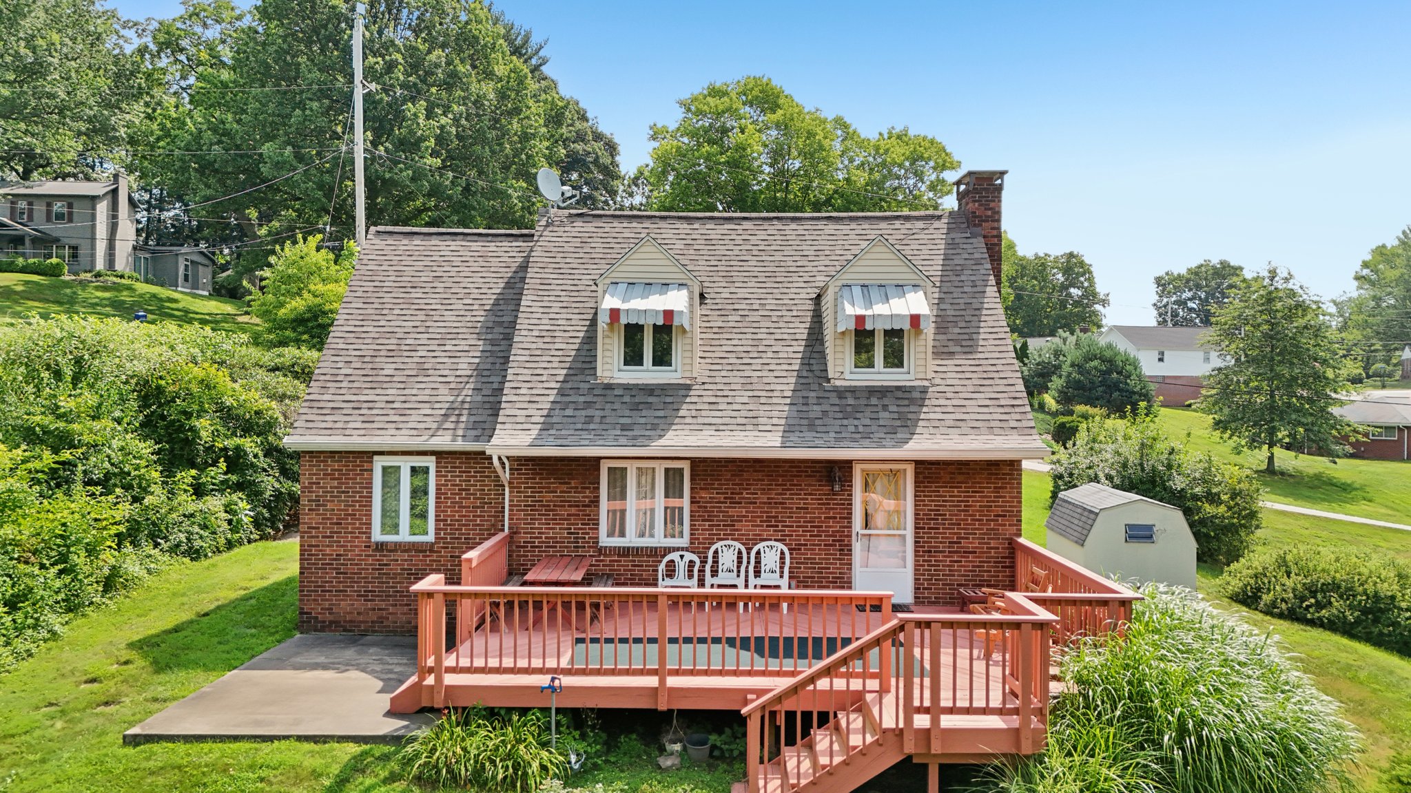 Meadow Ln-S2207-055.jpg