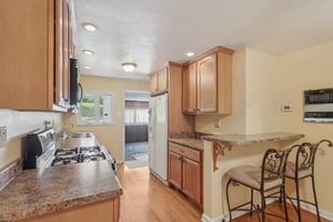 Meadow Ln-S2207-011.jpg