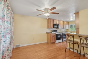Meadow Ln-S2207-015.jpg