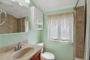Meadow Ln-S2207-023.jpg