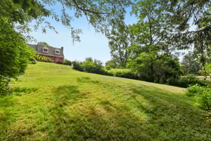 Meadow Ln-S2207-037.jpg