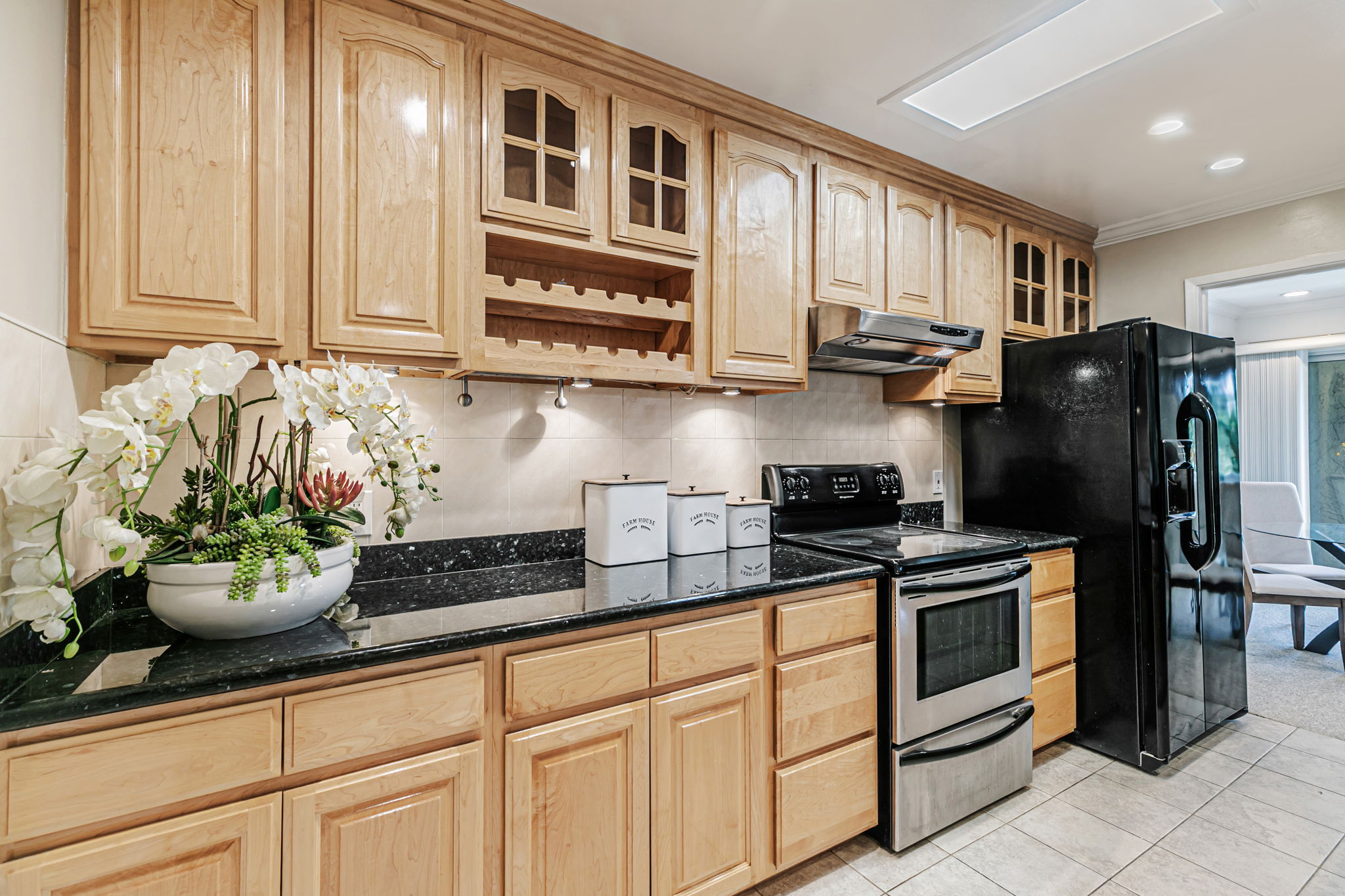 018_ 675 Sharon Park Dr 231