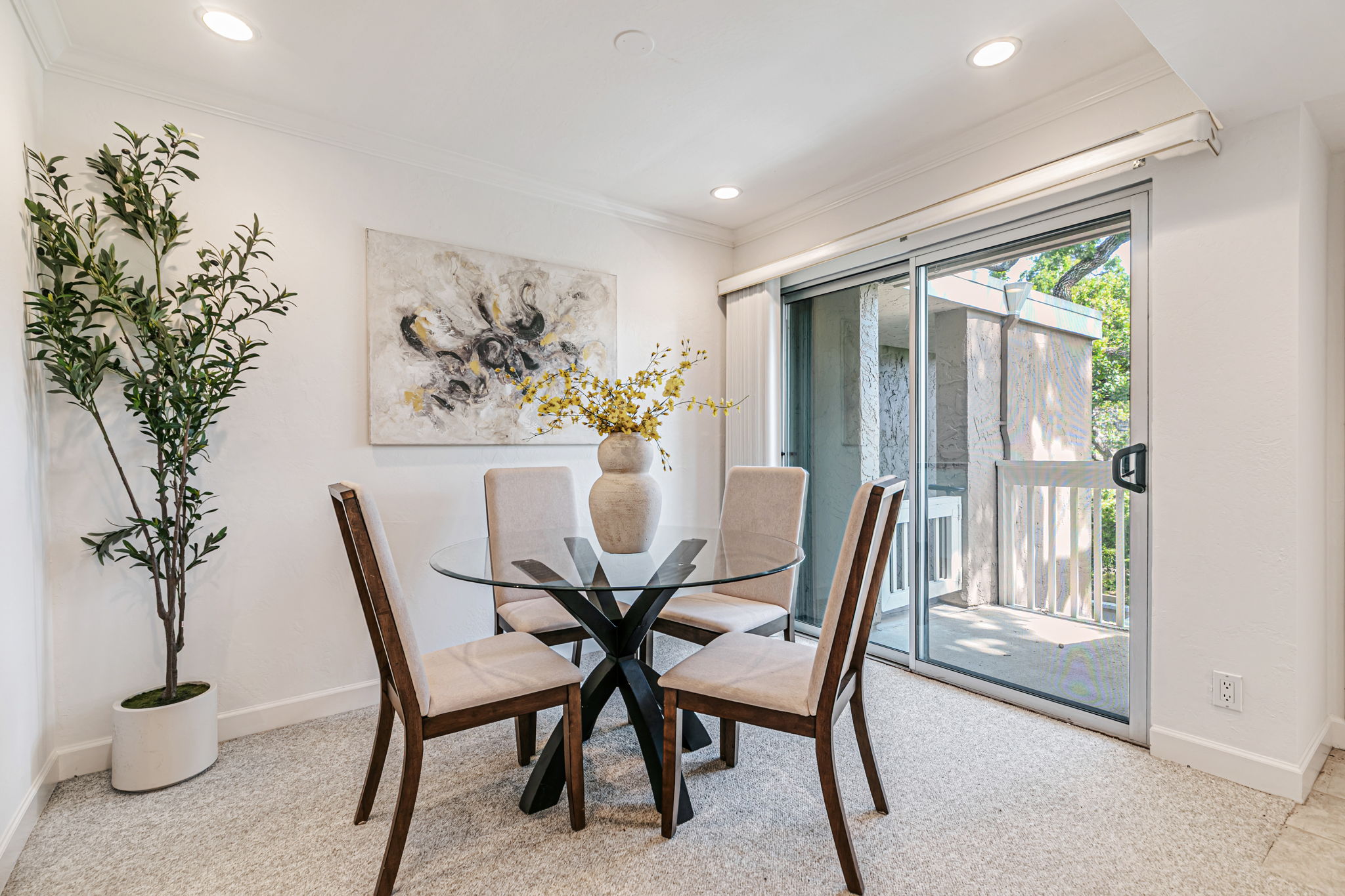 021_ 675 Sharon Park Dr 231