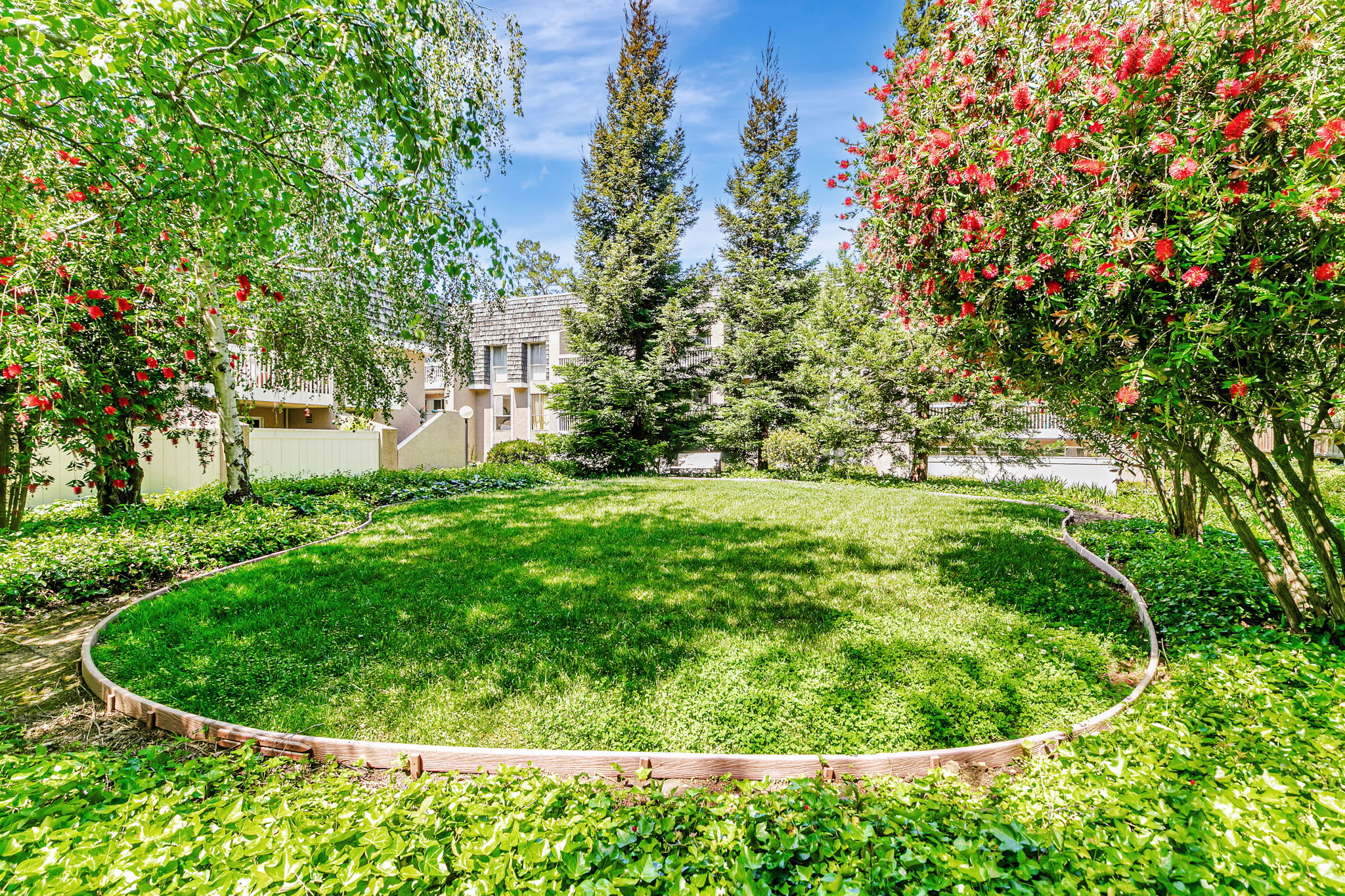 045_ 675 Sharon Park Dr 231