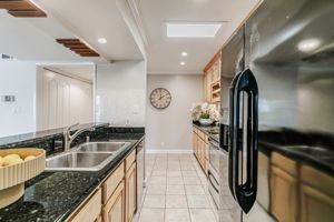 015_ 675 Sharon Park Dr 231