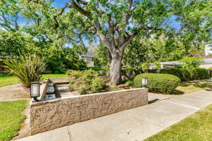 048_ 675 Sharon Park Dr 231