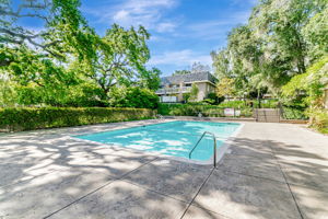 051_ 675 Sharon Park Dr 231