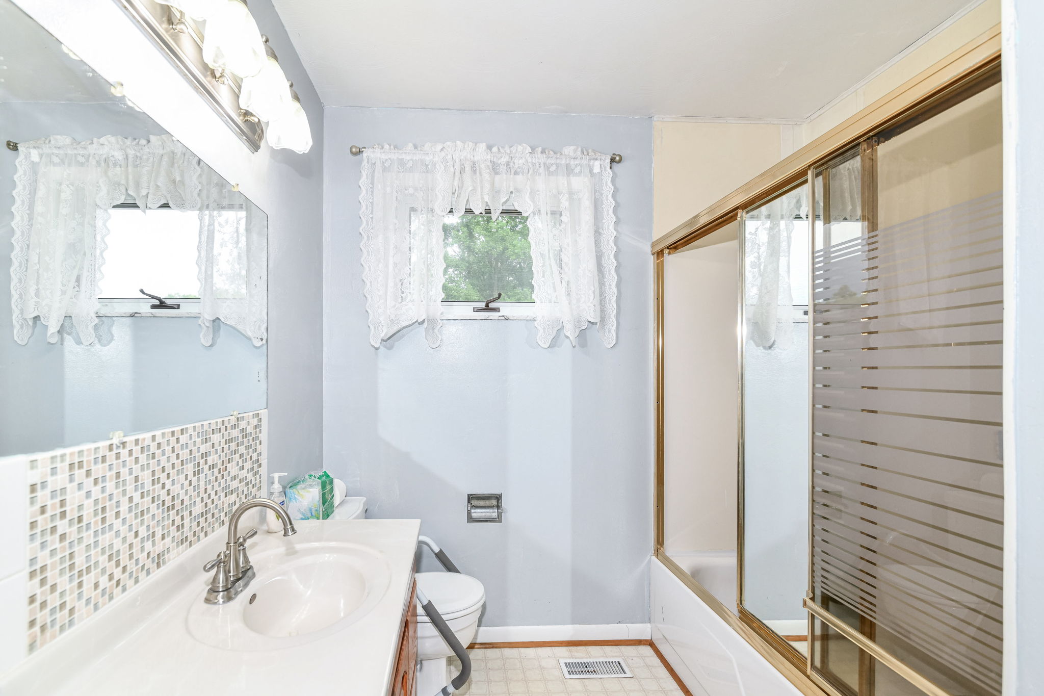 Full bath