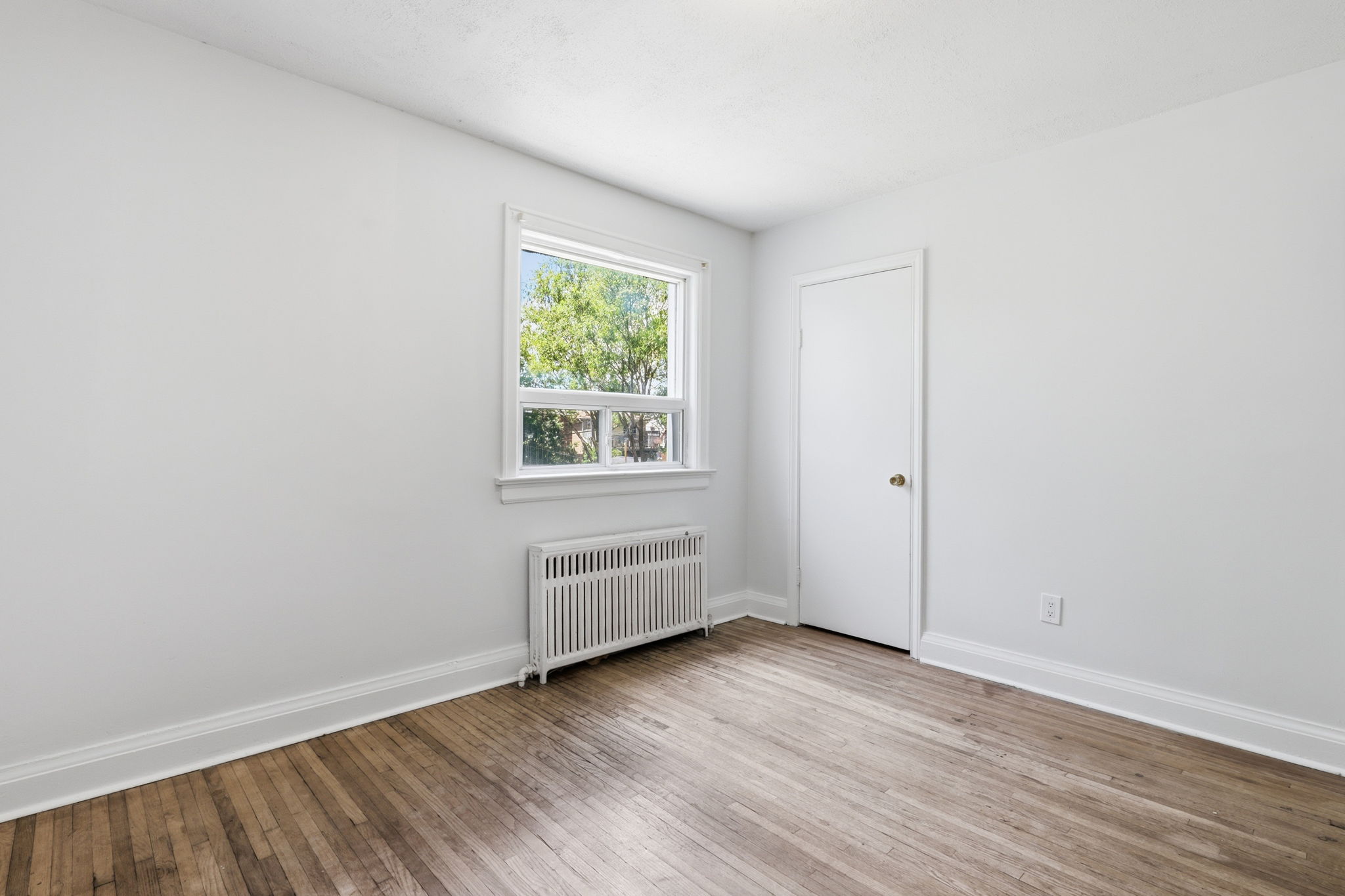 Property in Toronto — delivered property photograph 14