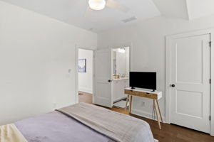  Photo 27