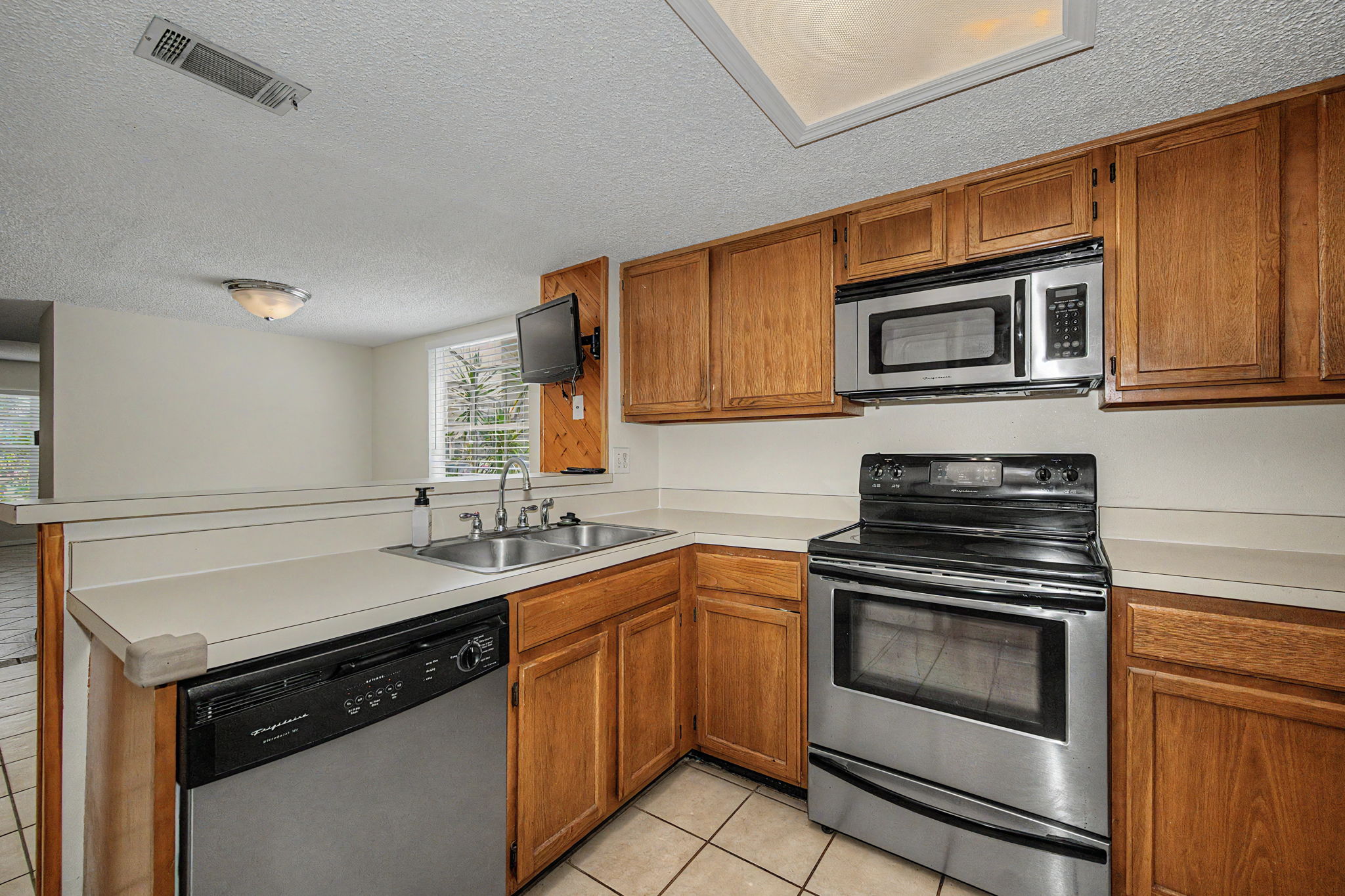 Kitchen 4