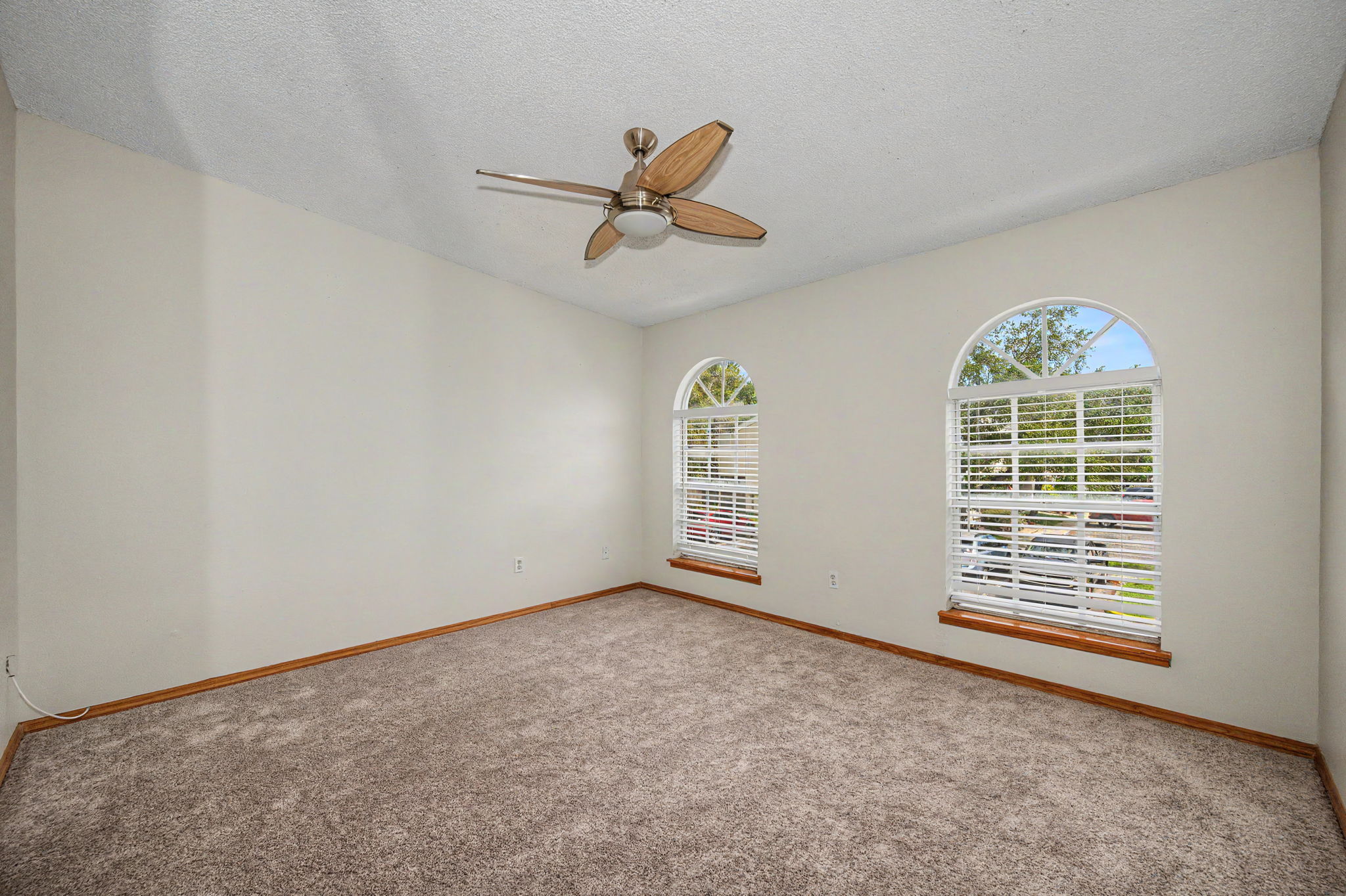 Upper Level Primary Bedroom 1b