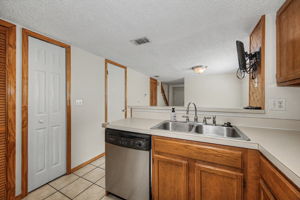 Kitchen 5