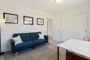 Bedroom/Office