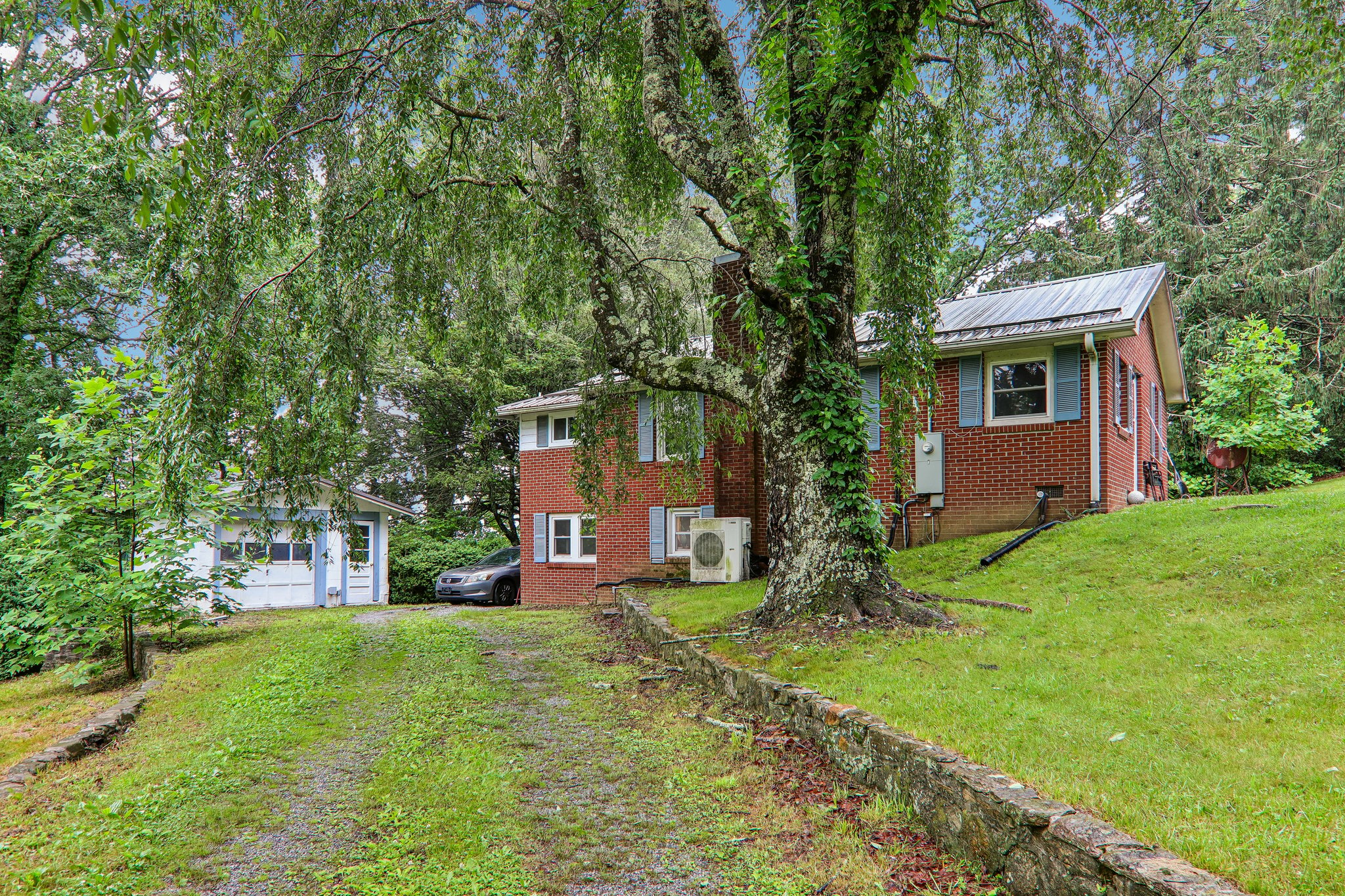 Mt Olivet Rd-S2705-033.jpg