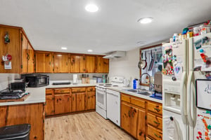 Mt Olivet Rd-S2705-011.jpg