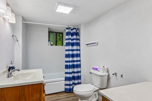 Mt Olivet Rd-S2705-020.jpg