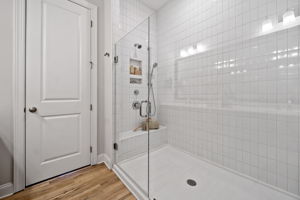  Photo 30
