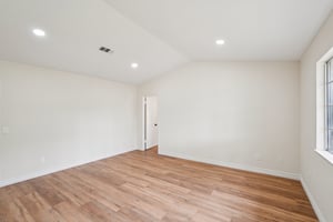 Sandy Ln-S1004-015.jpg