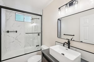 Sandy Ln-S1004-020.jpg