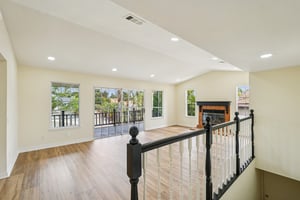 Sandy Ln-S1004-025.jpg