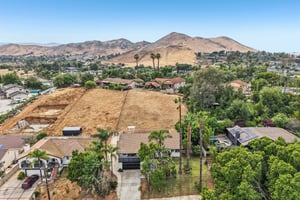 Sandy Ln-S1004-032.jpg