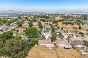 Sandy Ln-S1004-040.jpg