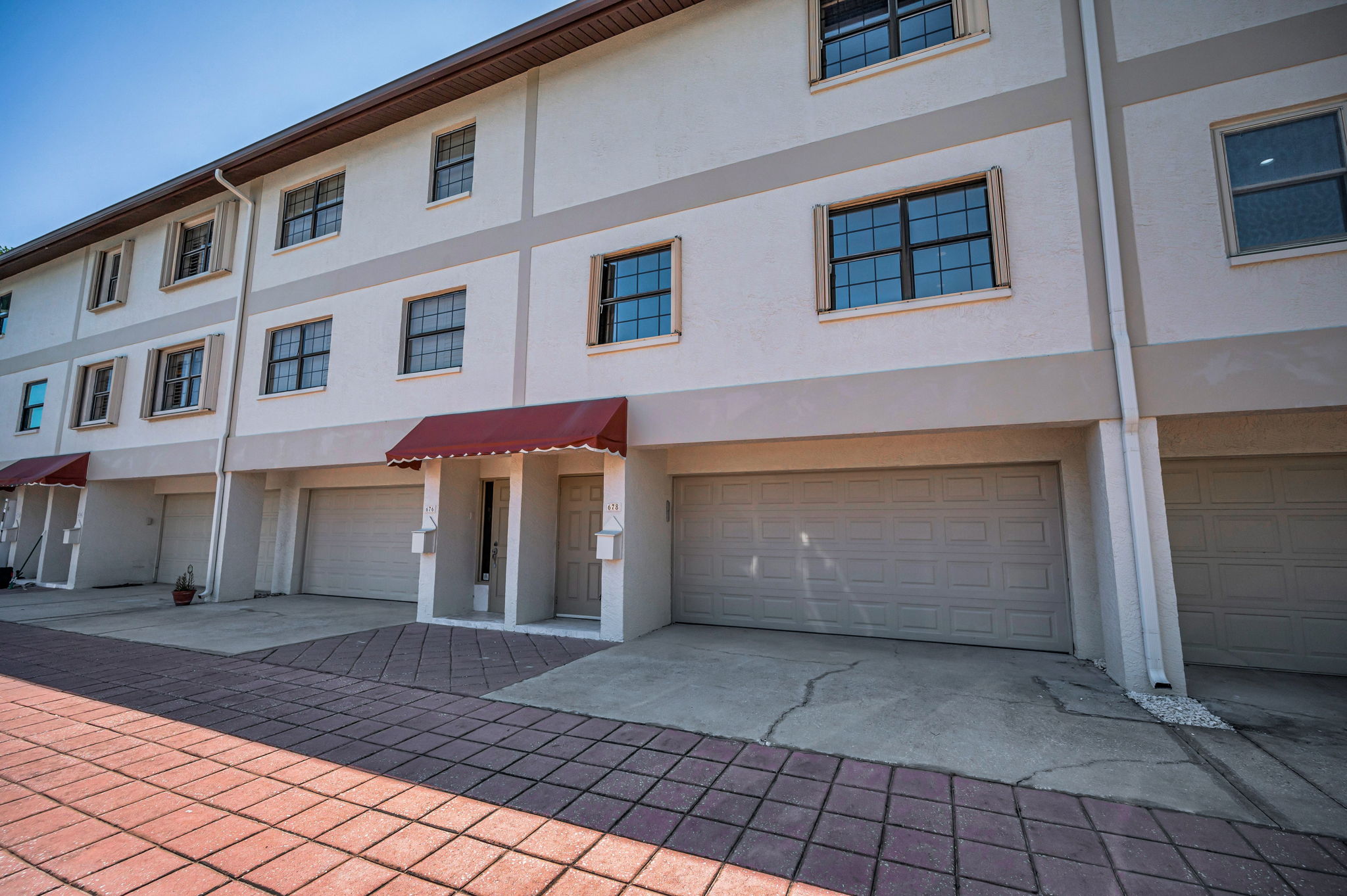 Front Exterior2