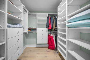 Upper Level Guest Bedroom2 Closet
