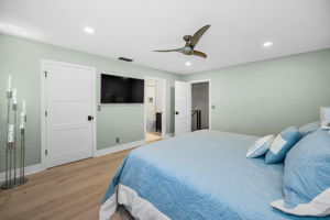 Upper Level Guest Bedroom2c