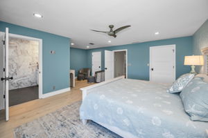 Upper Level Primary Bedroom1f