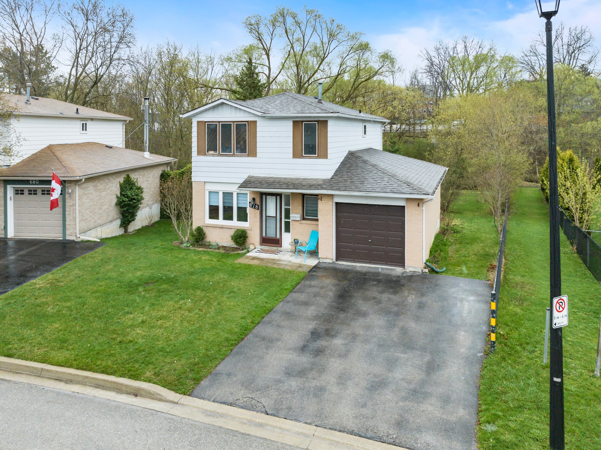 678 Irwin Crescent, Newmarket REALPix Interior & Real Estate Photography