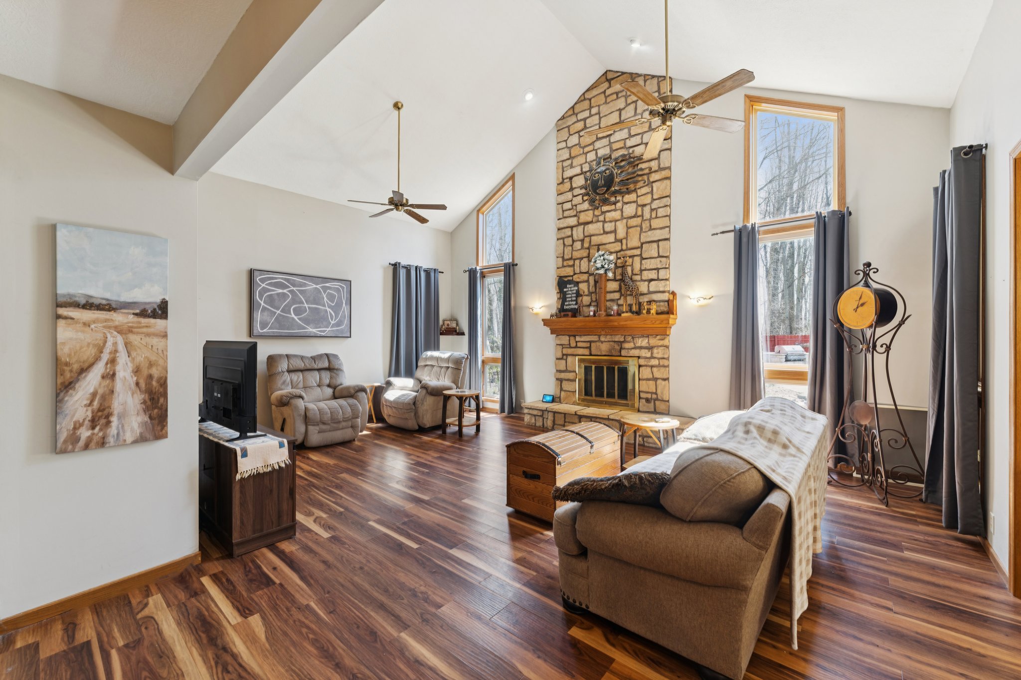 Wall Rd-L0804-008.jpg