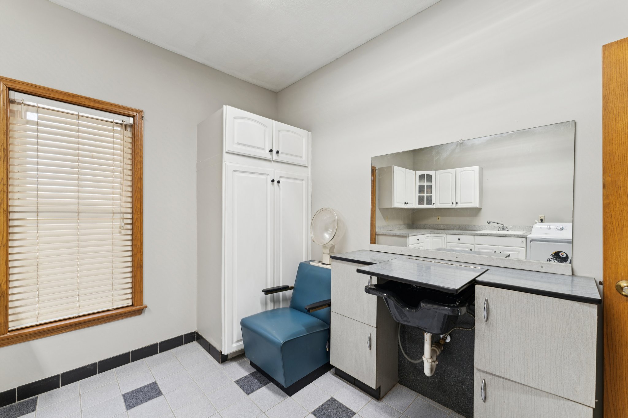 Wall Rd-L0804-036.jpg