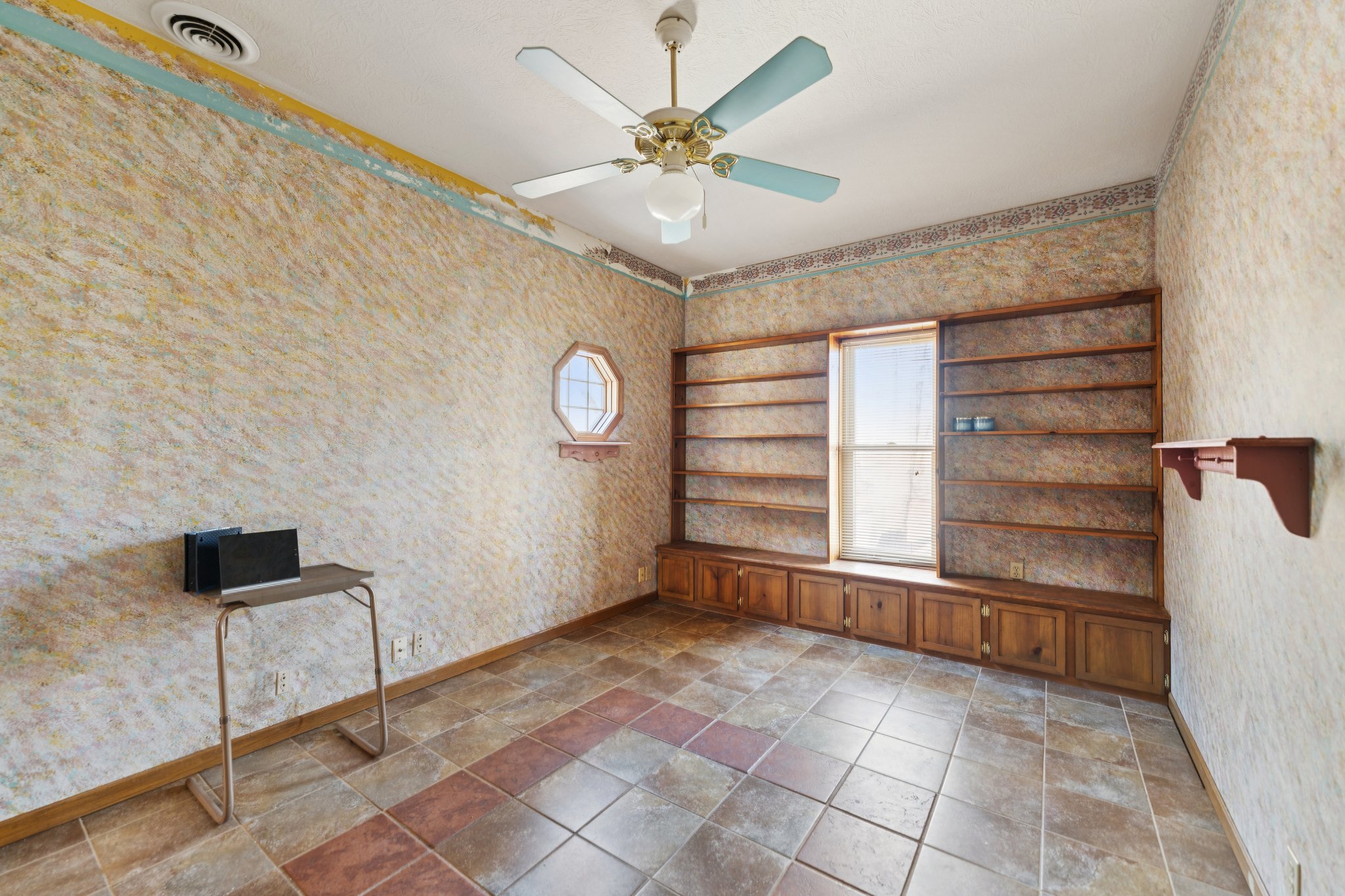 Wall Rd-L0804-039.jpg