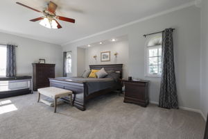  Photo 33