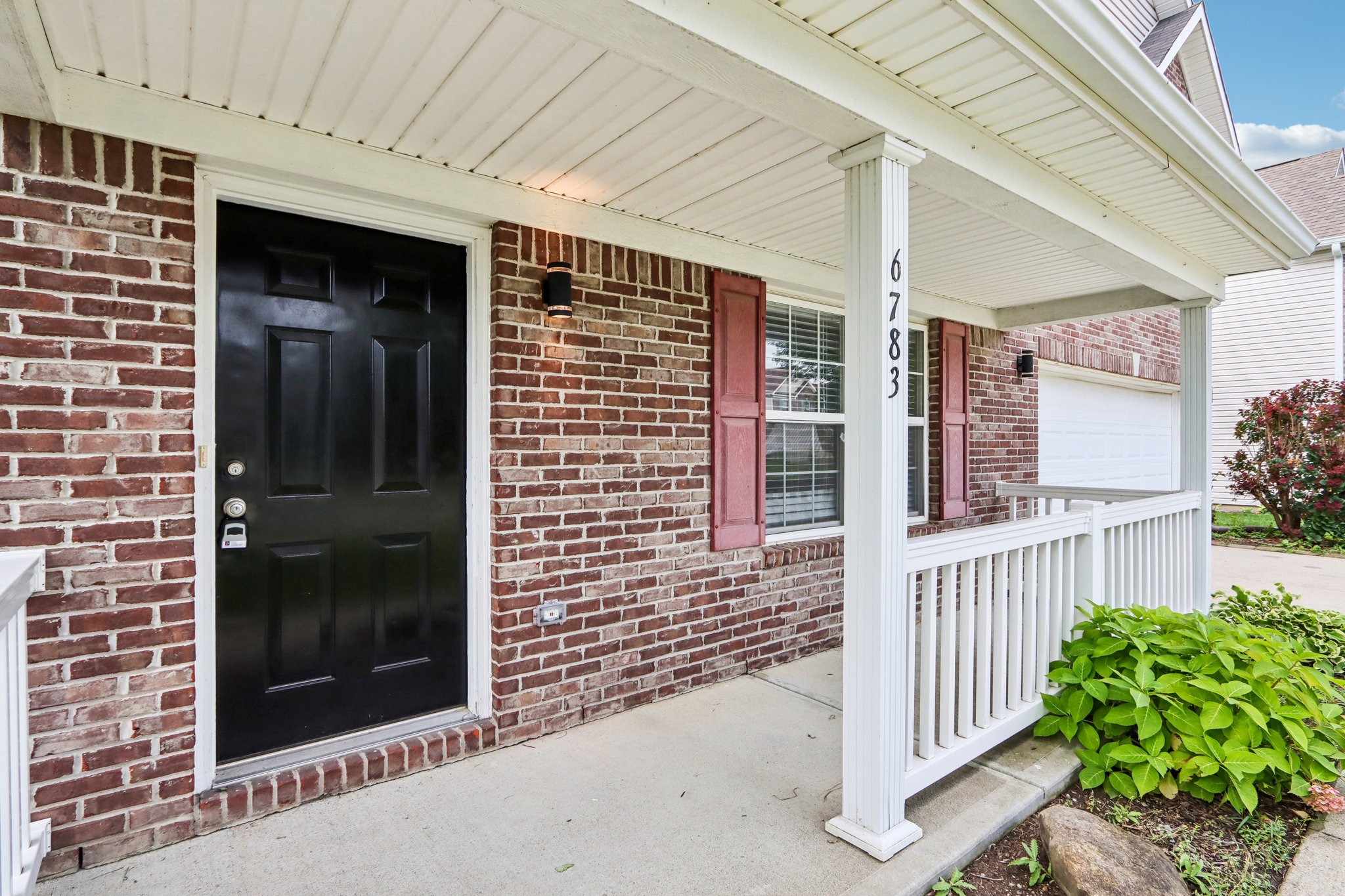 Hampshire Dr-007.jpg