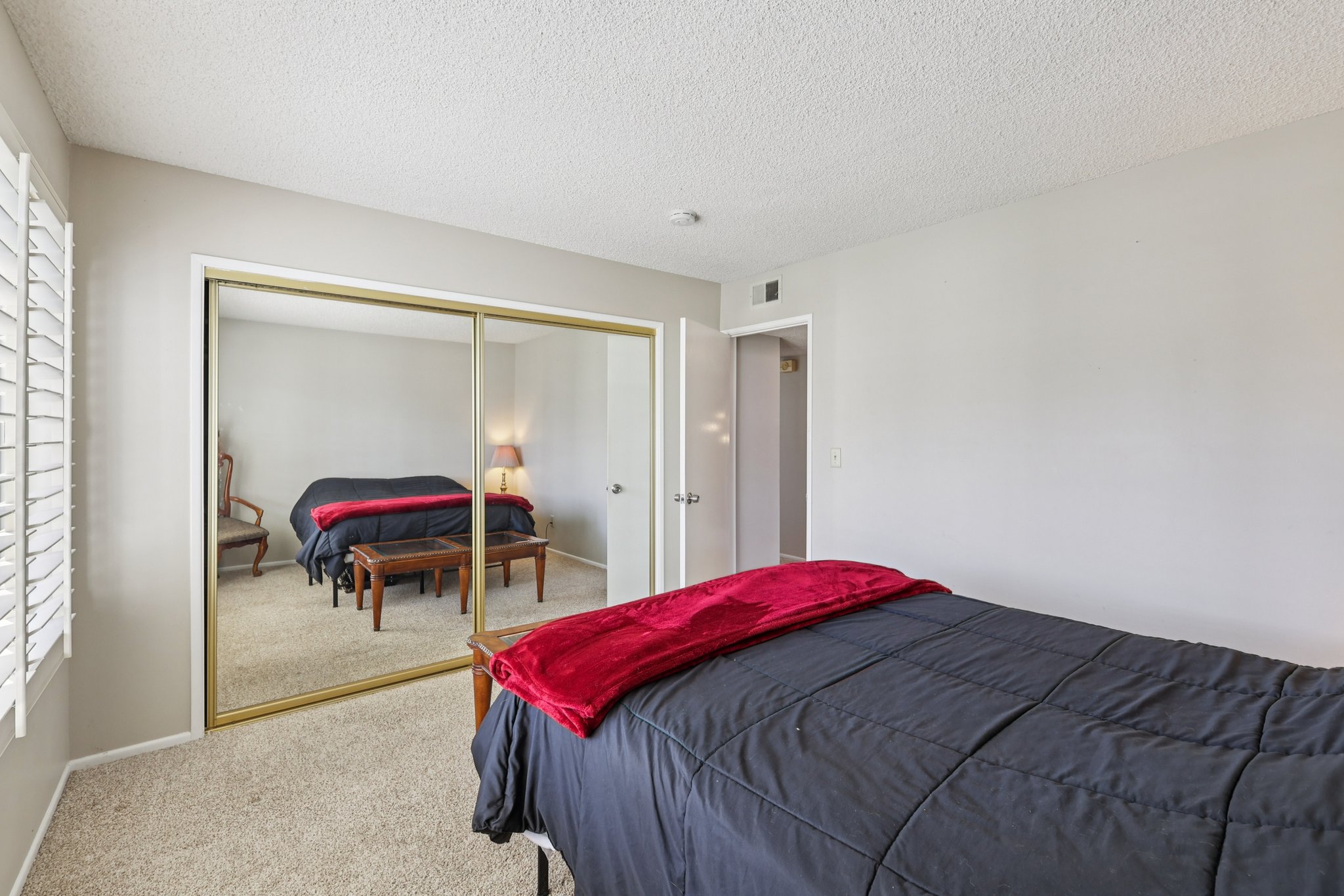 Edmonton Ave-S0511-049.jpg