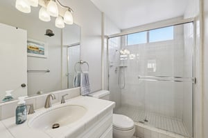 Edmonton Ave-S0511-029.jpg