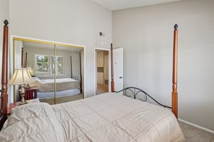 Edmonton Ave-S0511-032.jpg