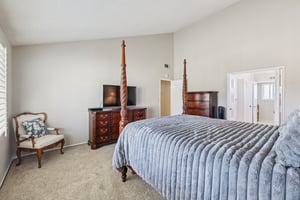 Edmonton Ave-S0511-039.jpg