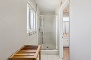 Edmonton Ave-S0511-044.jpg