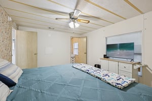 NE 5th Pl-S1511-023.jpg