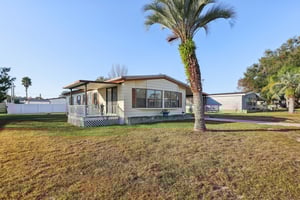 NE 5th Pl-S1511-033.jpg