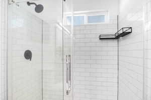 Master bath 5