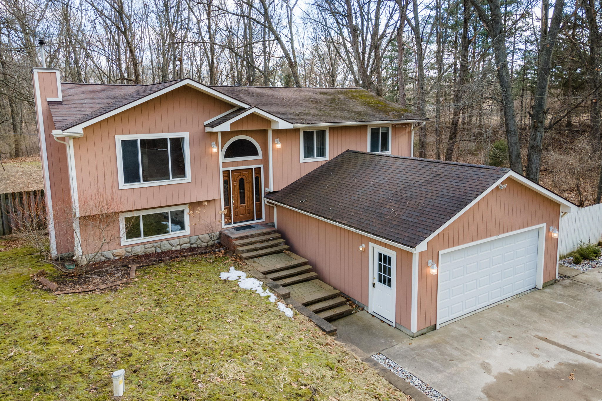 679 Bald Eagle Lake Rd, Ortonville, MI 48462 Michigan Video Tours